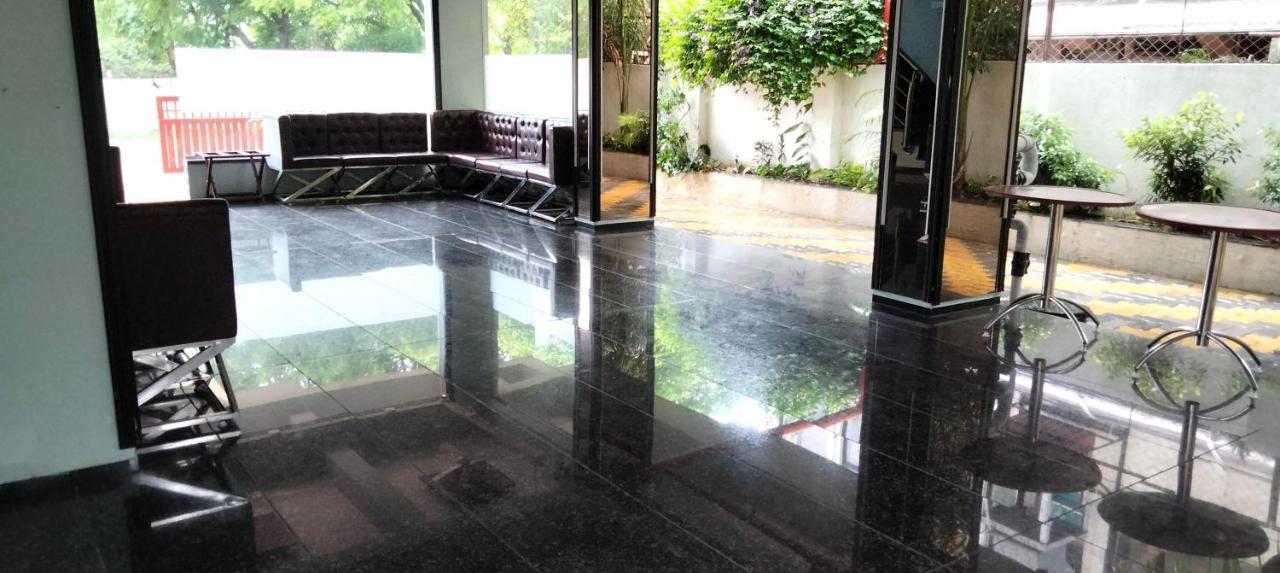 Hotel Airport Kk Nagpur Exterior photo